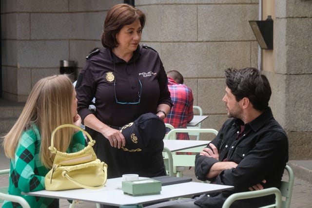 servir y proteger rtve miralles y lemos