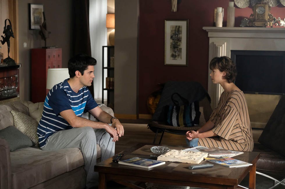 Conversation, Interaction, Room, Sitting, Interior design, 