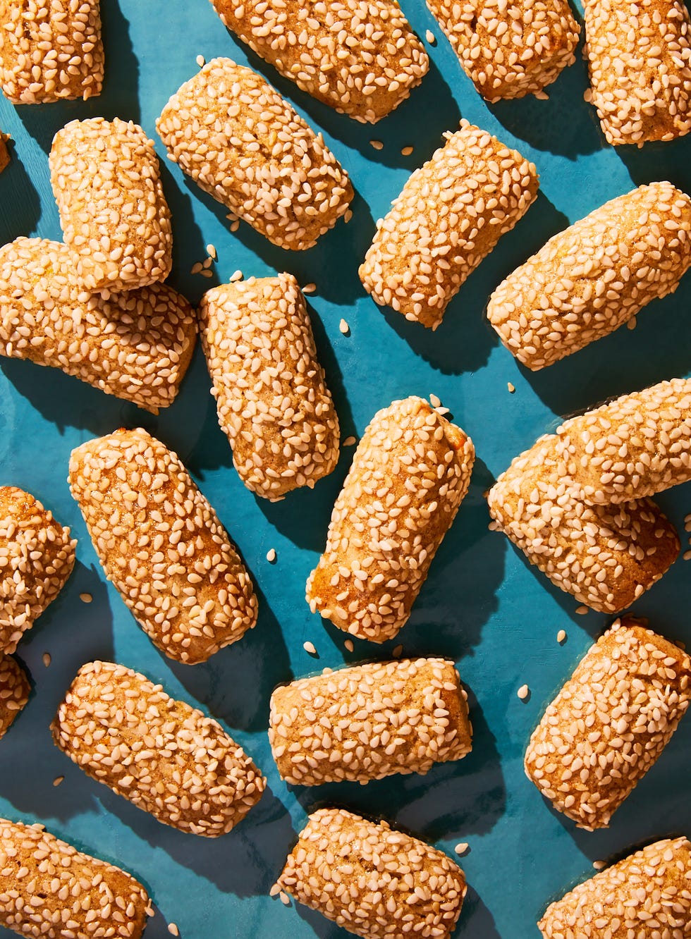 sesame cookies coated in sesame seeds
