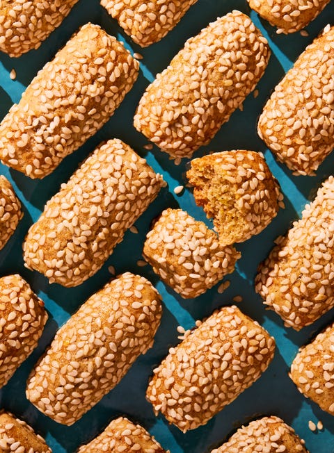 sesame cookies coated in sesame seeds