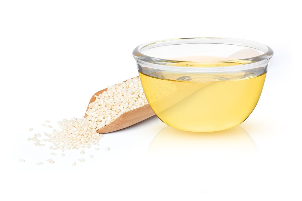 sesame oil with white sesame seed