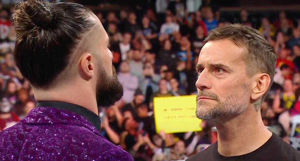 cm Punk und Seth Rollins auf WWE Raw