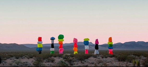 Seven Magic Mountains, este es el paisaje que está inundando tu Instagram