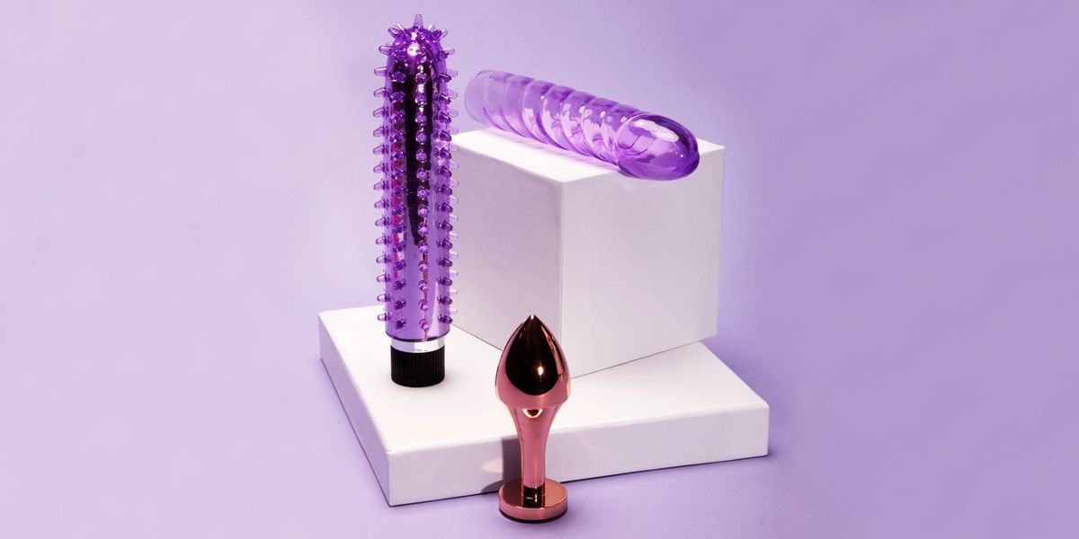 1200px x 600px - What It's Like to Use Sex Toys - How to Use a Dildo or Vibrator