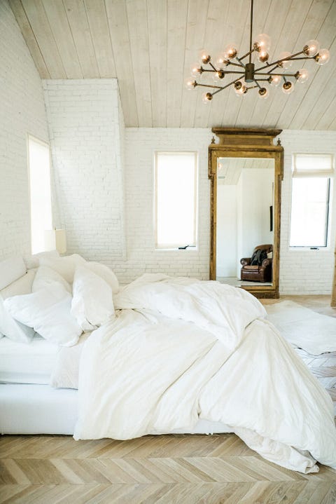 white shabby chic bedroom ideas