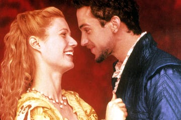 Gwyneth Paltrow and Joseph Fiennes in Shakespeare in Love