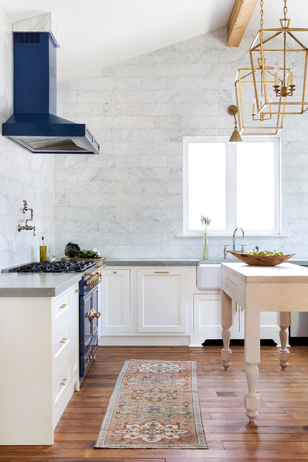 kitchen island ideas for small kitchens gambar 9