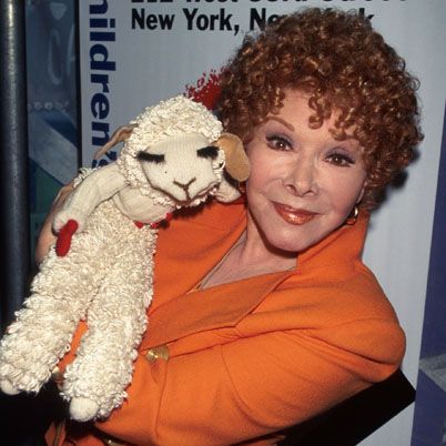 NEW YORK, UNITED STATES - APRIL 28:  Shari Lewis and Lamb Chop at the Children's Museum.  (Photo by Dave Allocca/Time & Life Pictures/Getty Images)