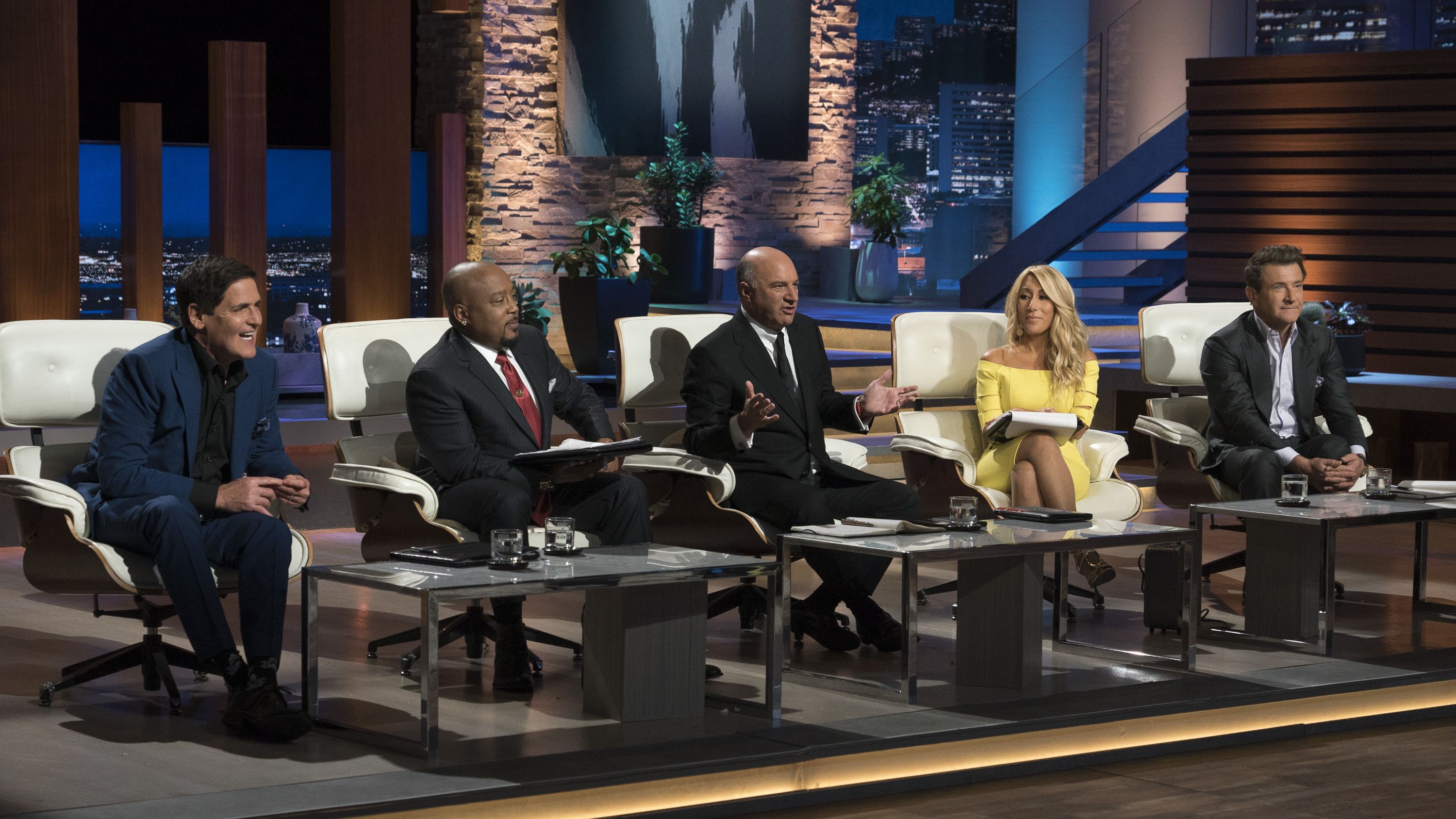 SharkTank — “A Decade of Dreams” and a night of rain, fire, dust