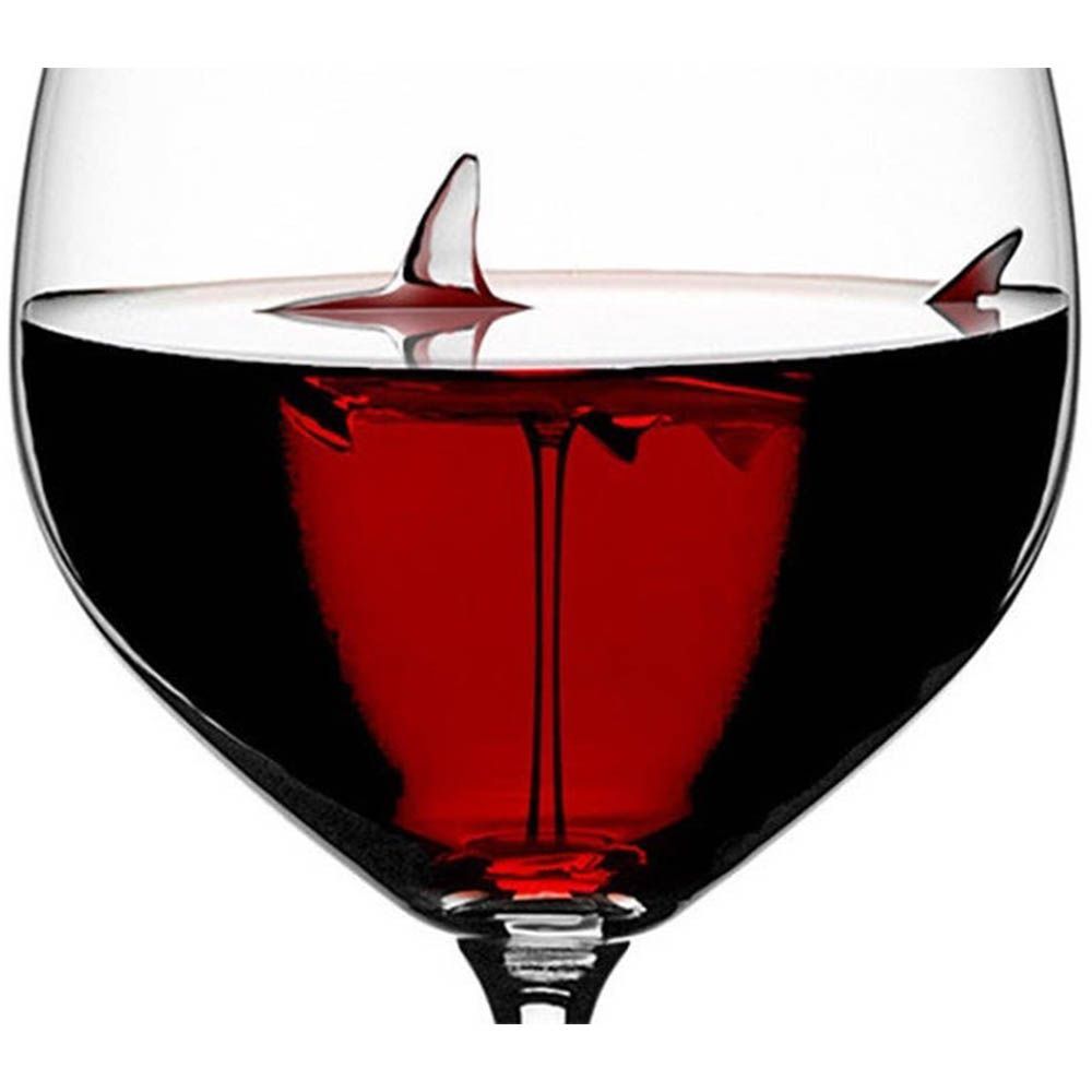Drinkware, Glass, Red, Stemware, Red wine, Wine glass, Tableware, Drink, Aviation, Vehicle, 