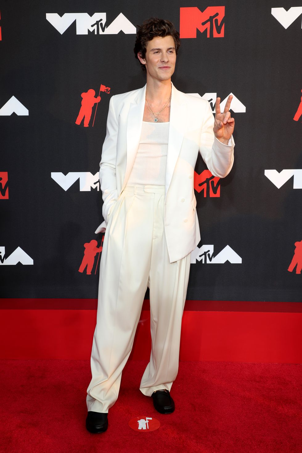2021 mtv video music awards red carpet shawn mendes