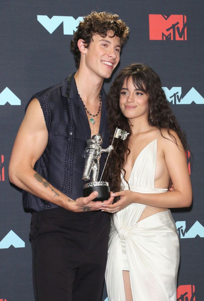 Camila Cabello says she loves Shawn Mendes 