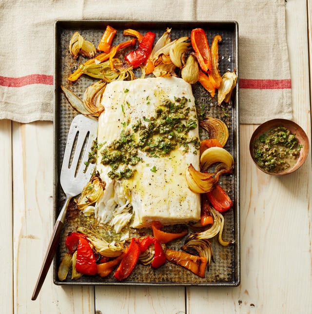 low calorie sheet pan fish and vegetables meal