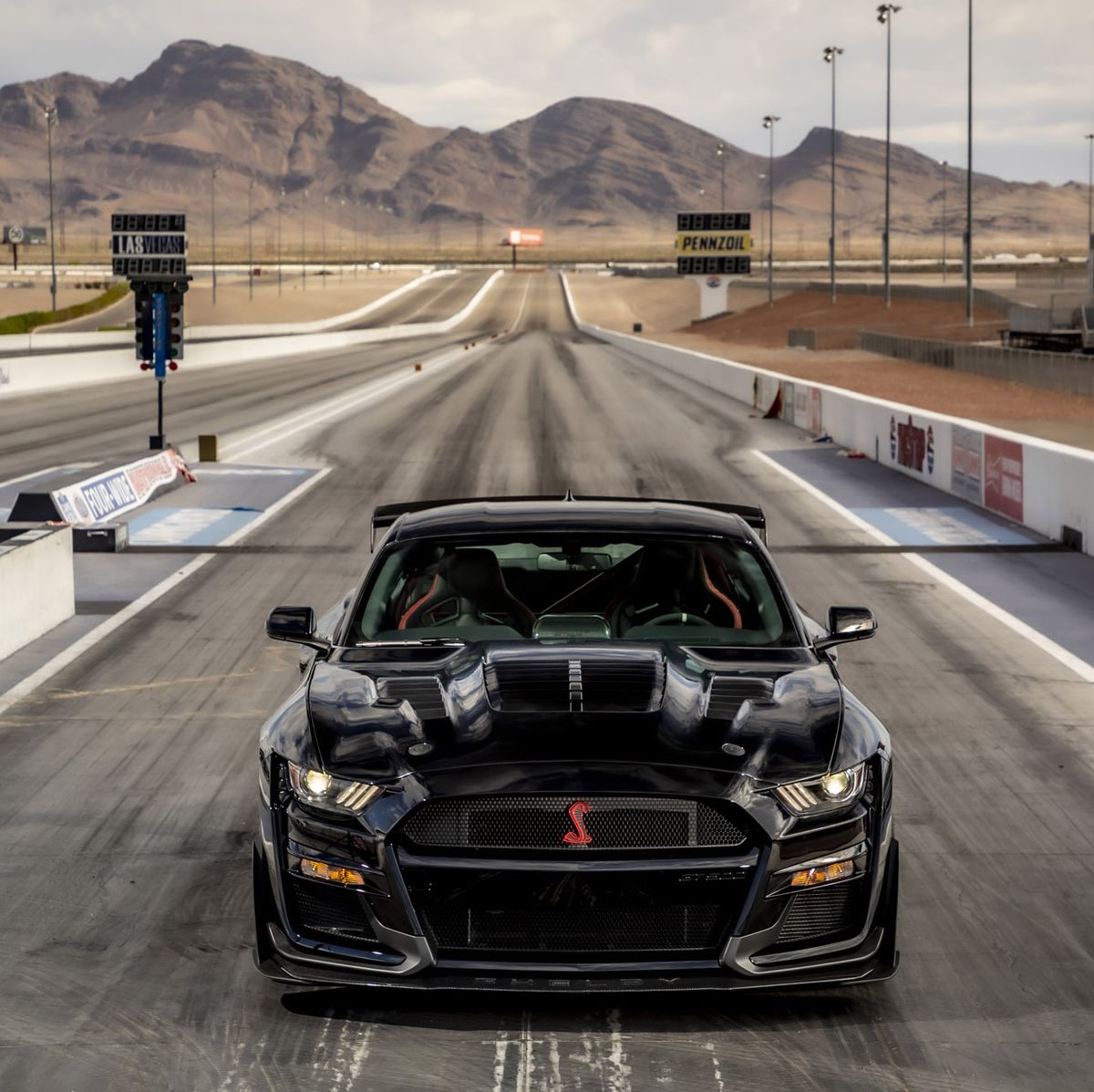 The Shelby Mustang GT500 Code Red is a 1,300bhp twin-turbo