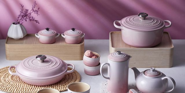 Vedhæft til areal anspore Le Creuset's New Shell Pink Collection Is Perfect For Spring