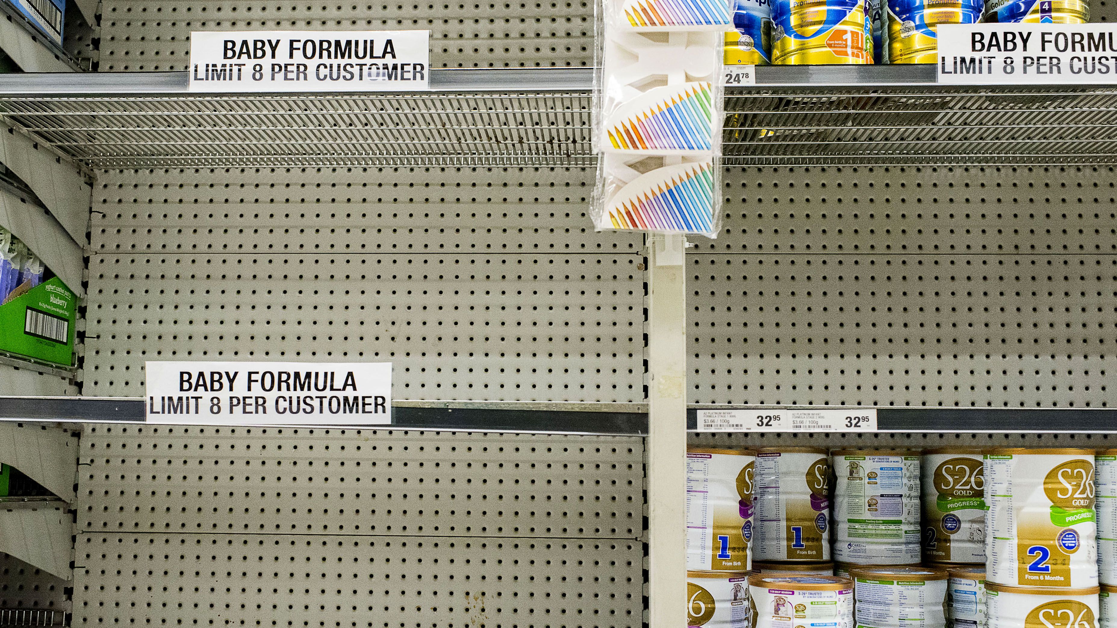 https://hips.hearstapps.com/hmg-prod/images/shelves-almost-empty-of-baby-formula-with-signs-warning-news-photo-1652378627.jpg?crop=1xw:0.8425xh;center,top