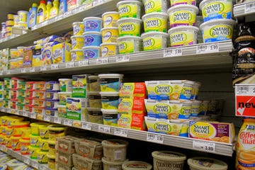 shelves of butter at winn dixie, grocery store