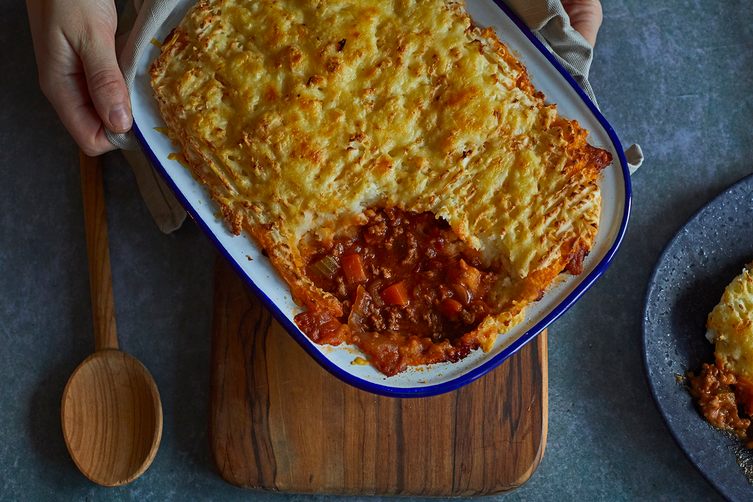 https://hips.hearstapps.com/hmg-prod/images/shepherds-pie-batch-cooking-recipes-1641826522.png