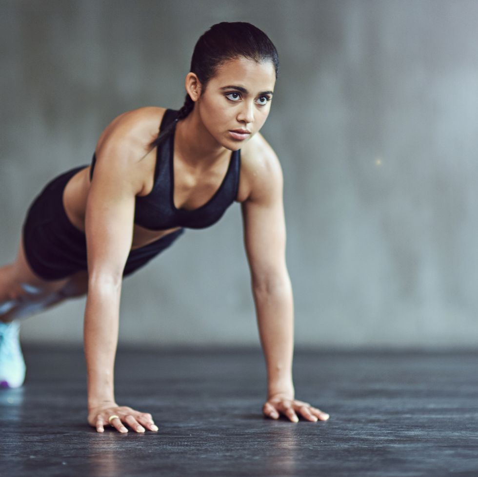 7 Best Upper Chest Push-ups You Can Do Anywhere 