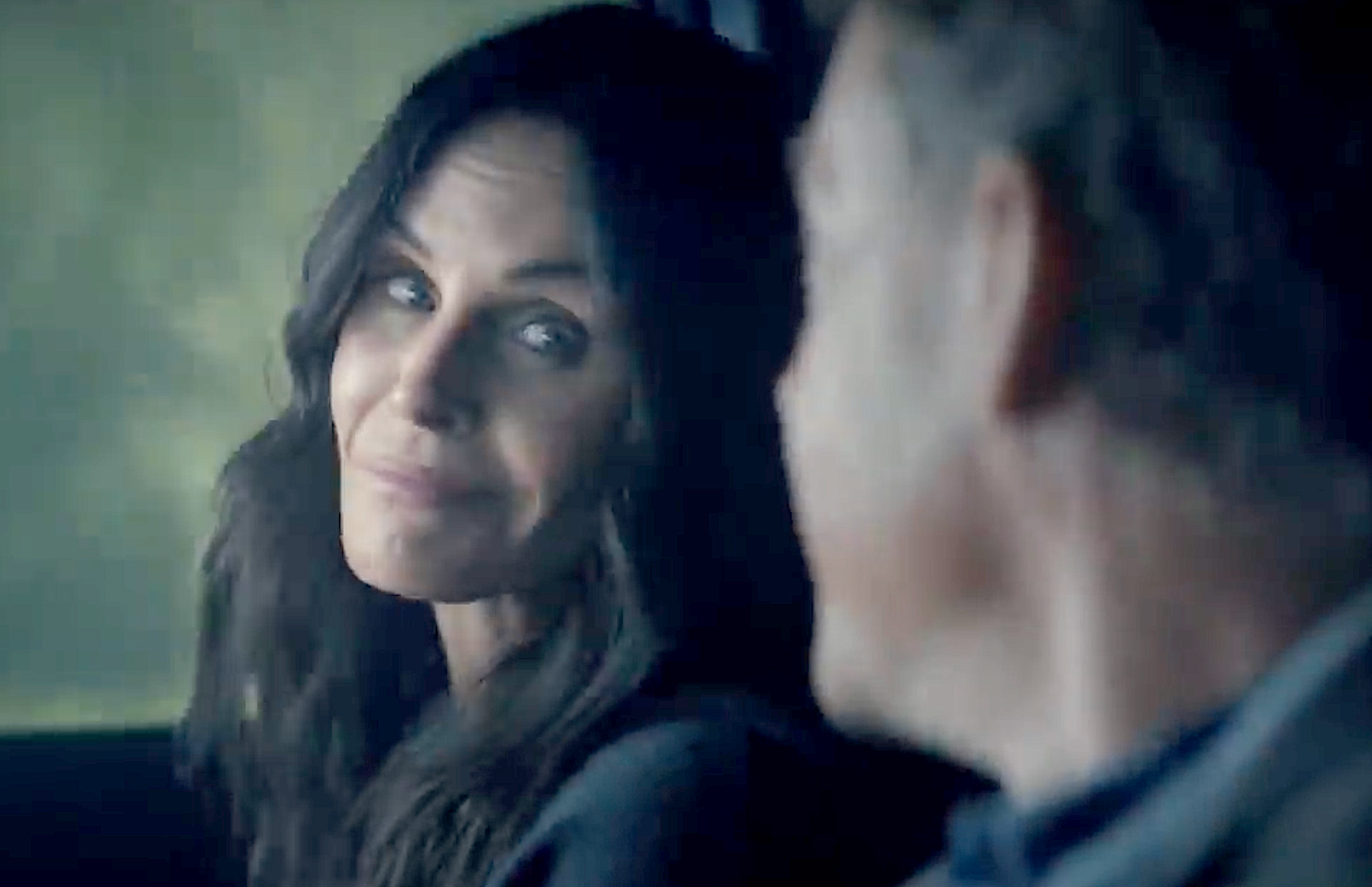 Friends star Courteney Cox in Shining Vale trailer (STARZ)