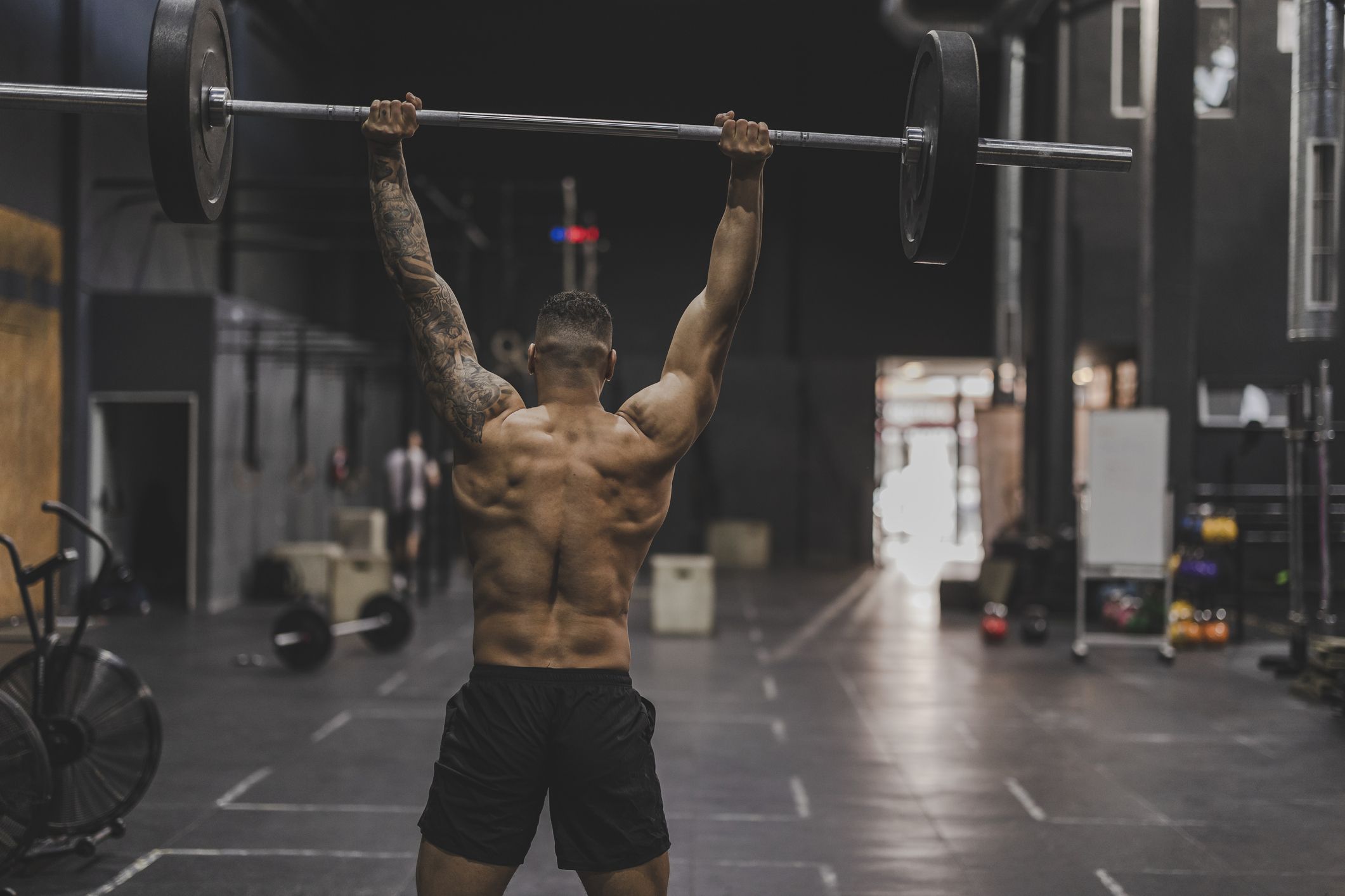 Rounding Your Low Back While Lifting is Not Dangerous