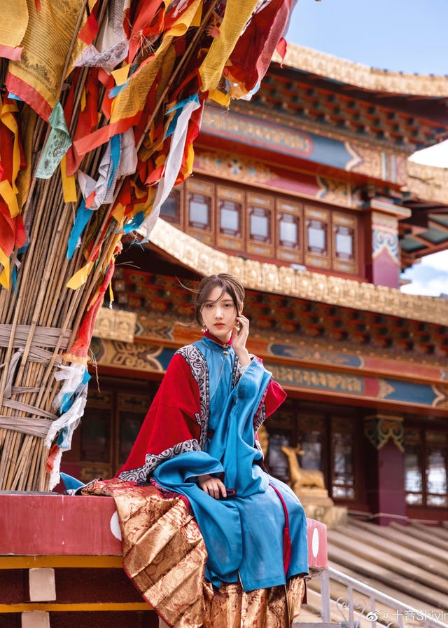 The Art of Hanfu Styling