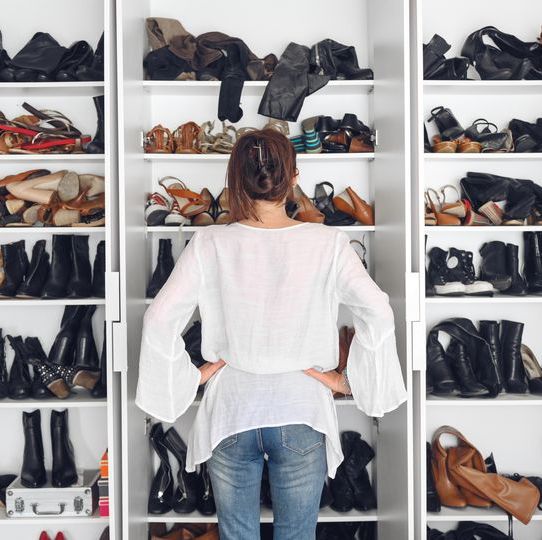 40 Clever Shoe Storage Ideas for Small Spaces-shoe storage hacks