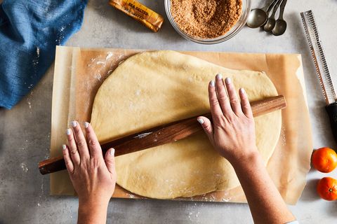 cinnamon rolls dough