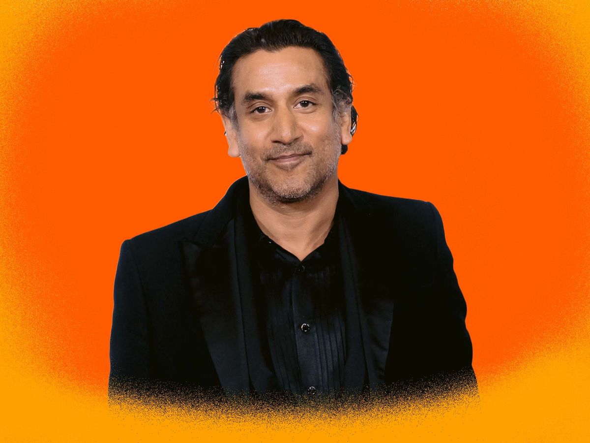 Naveen Andrews Likens 'The Dropout' to a Shakespearean Tragedy