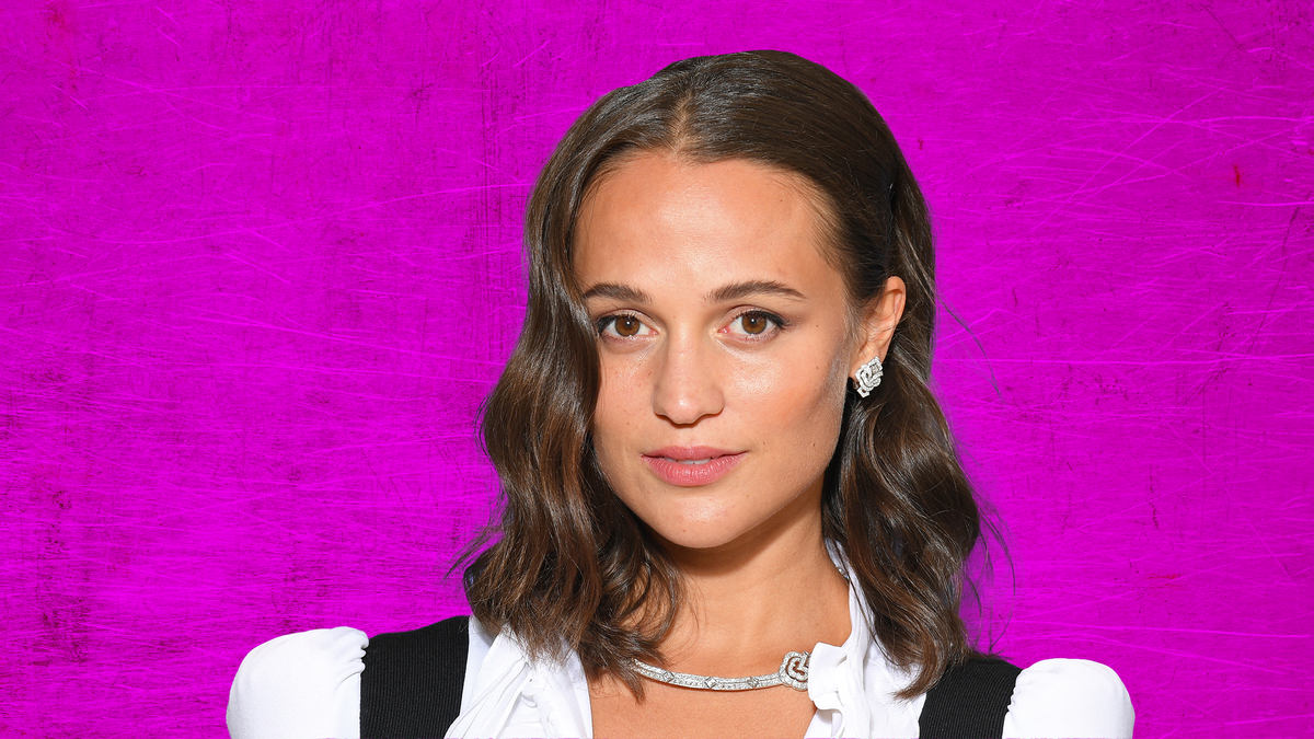 Alicia Vikander Says Fame Made Her Sad: 'I Was Always by Myself' – IndieWire