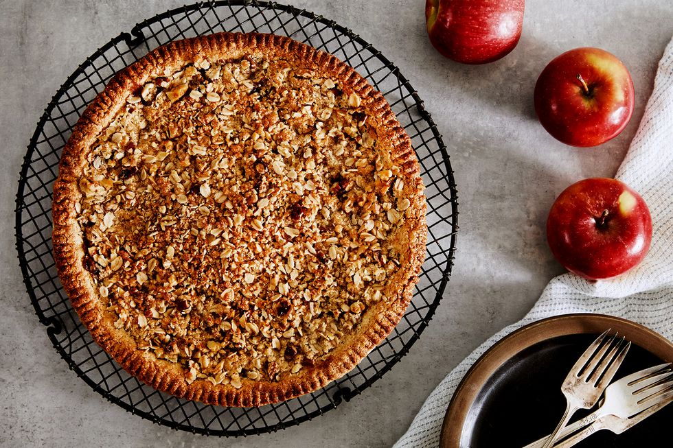 apple crumble pie with almond flour crust