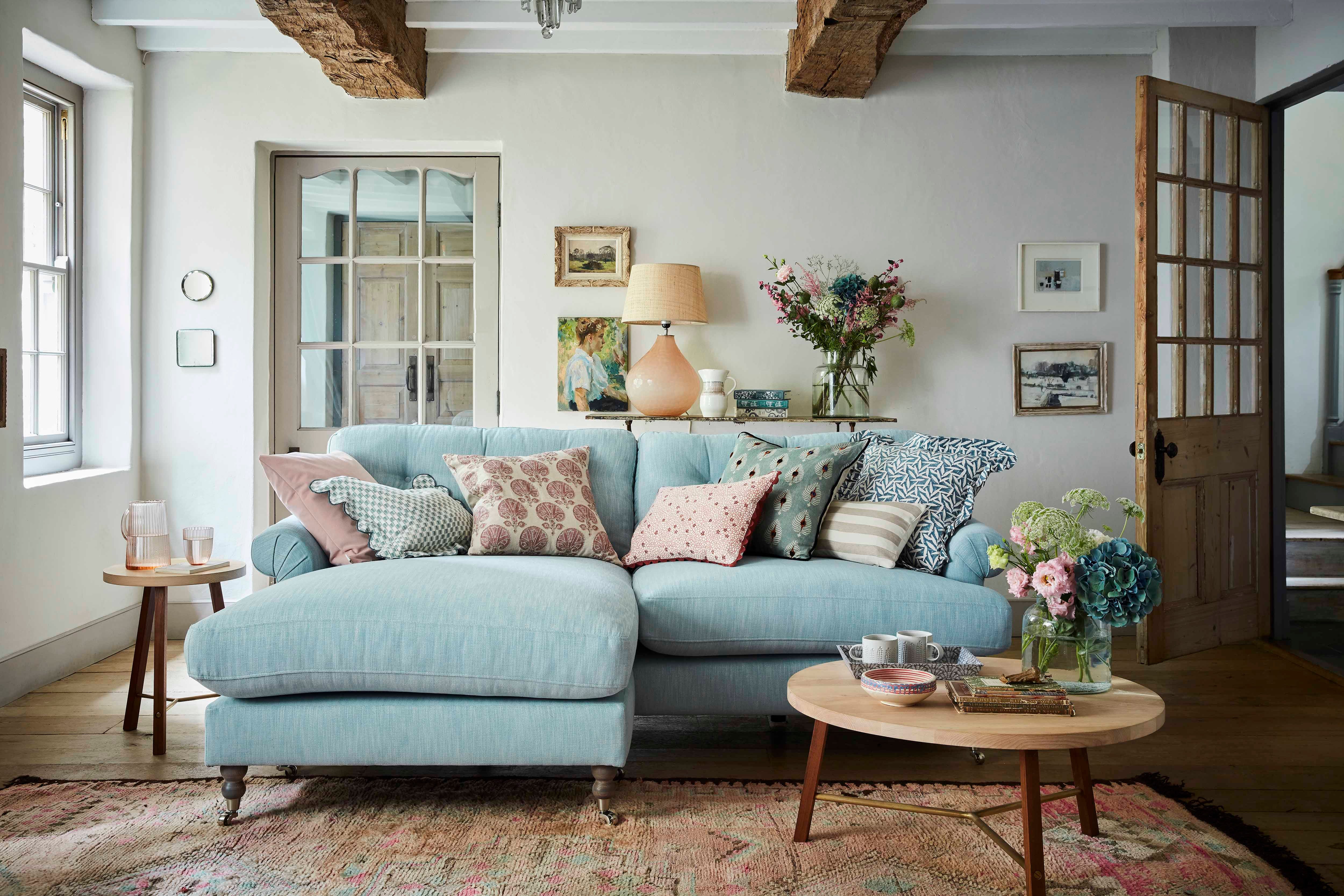 Country Cottage Living Room Ideas Cabinets Matttroy