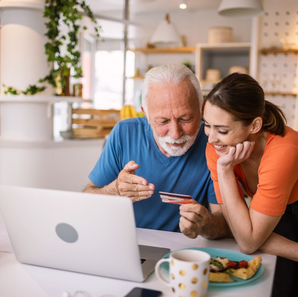 shopping online together from home