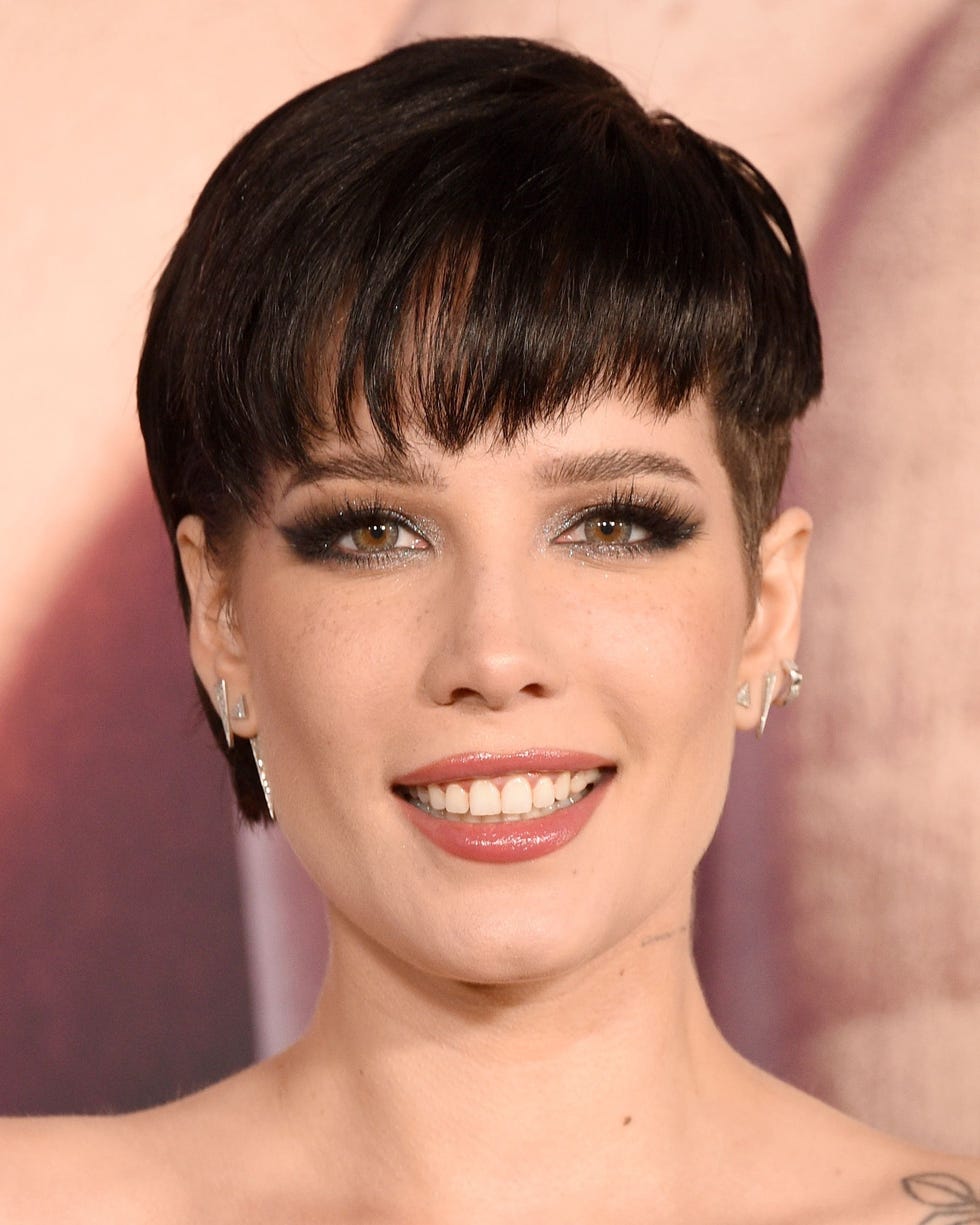 30 Best Short Haircuts for Women in 2024