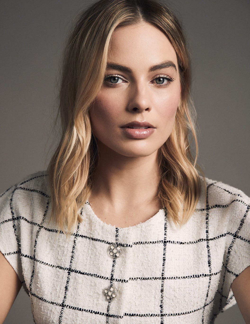 Il profumo preferito di Margot Robbie è il nuovo profumo Chanel