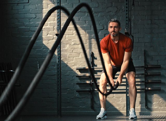 hombre entrenando
