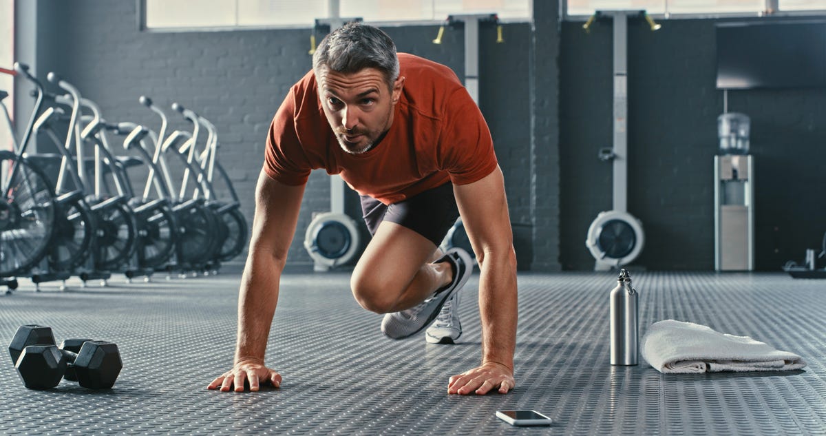 preview for El mejor y más eficaz entrenamiento para tener un torso fuerte para correr