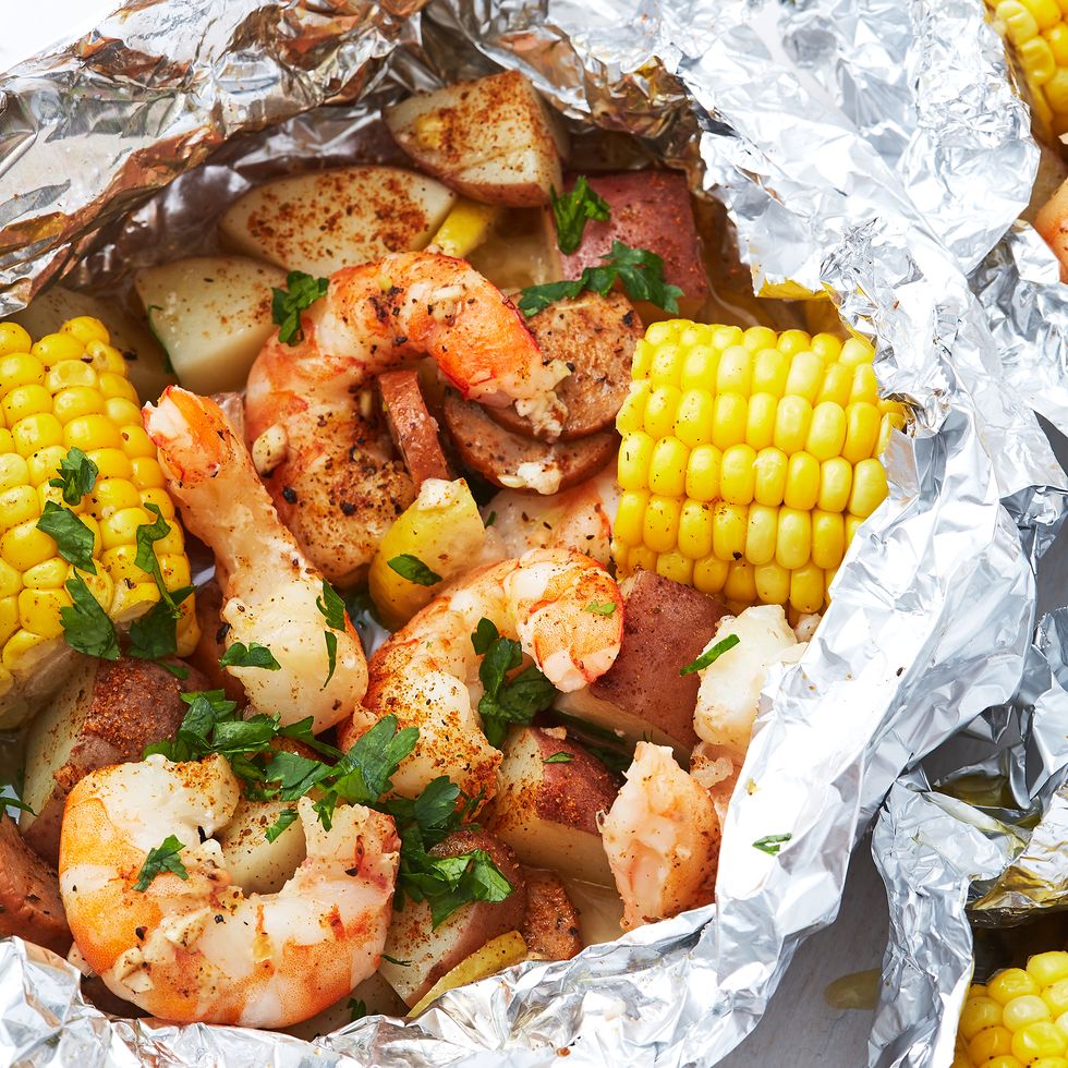 grilled shrimp foil packets with corn and potatoes