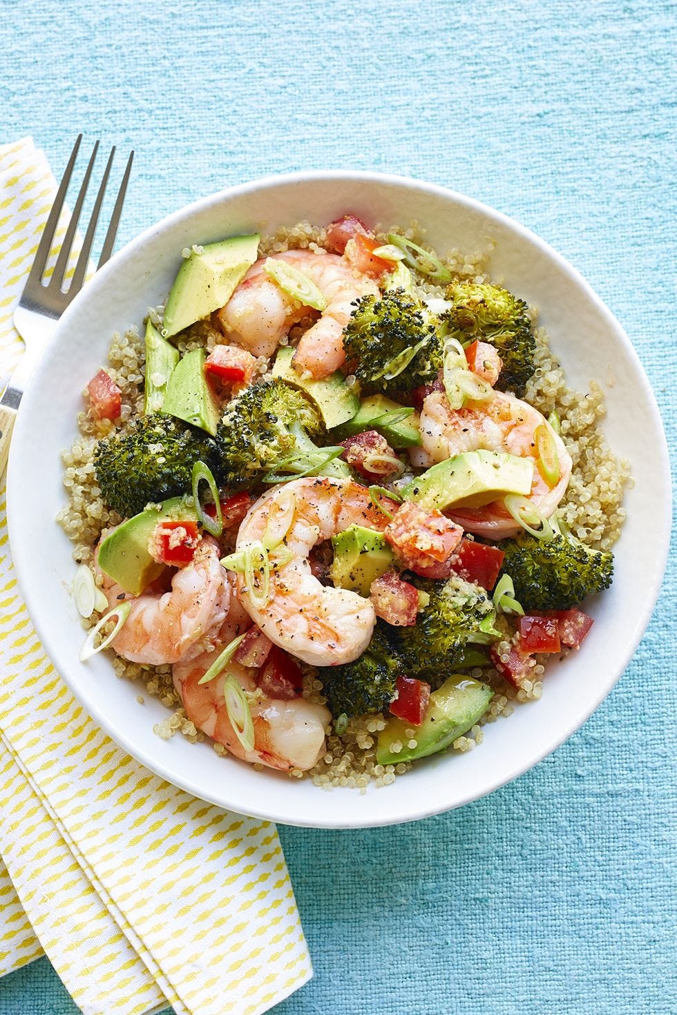 poke de camarones con vinagreta de cebolleta