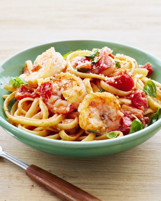 Best Foil-Packet Shrimp Pasta Recipe - How to Make Foil-Packet Shrimp Pasta