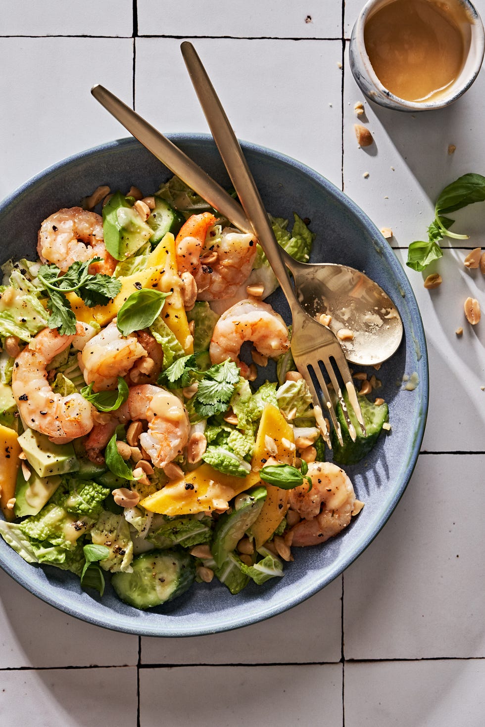 shrimp mango salad