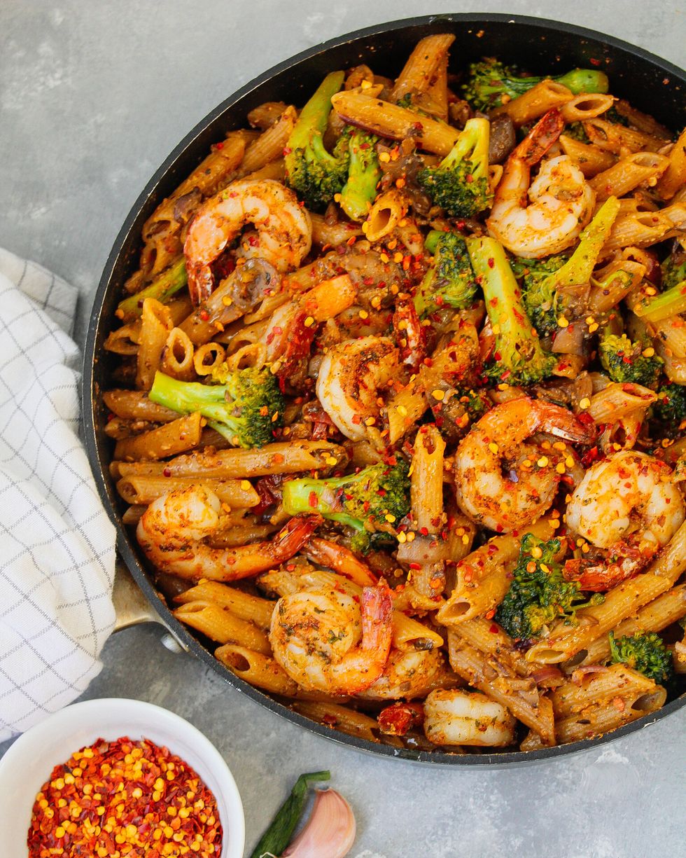 shrimp pasta recipes shrimp, broccoli, and sun dried tomato pasta