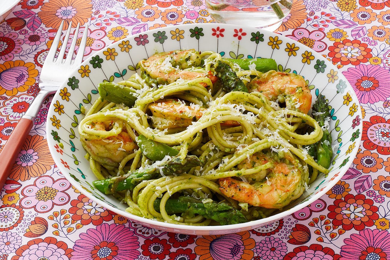 Shrimp Pesto Pasta Recipe - How to Make Shrimp Pesto Pasta