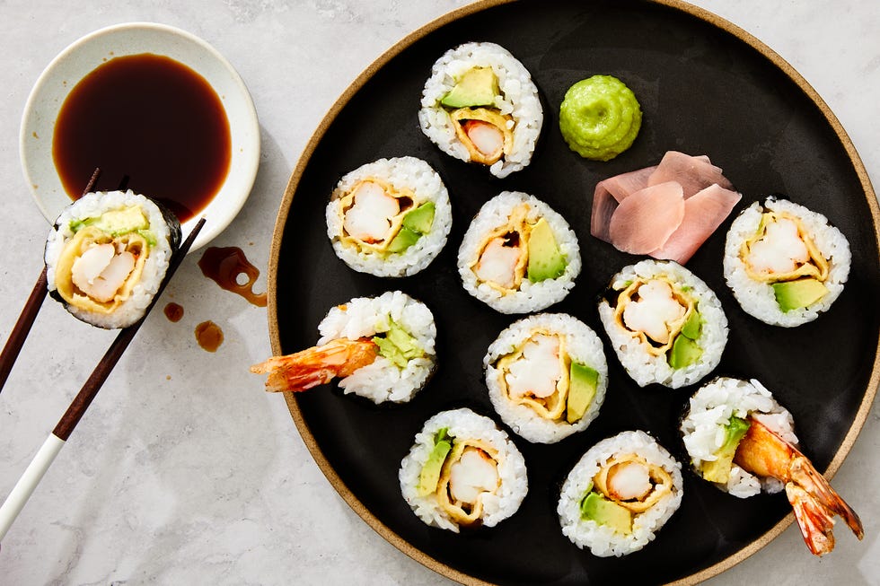 shrimp tempura roll sushi