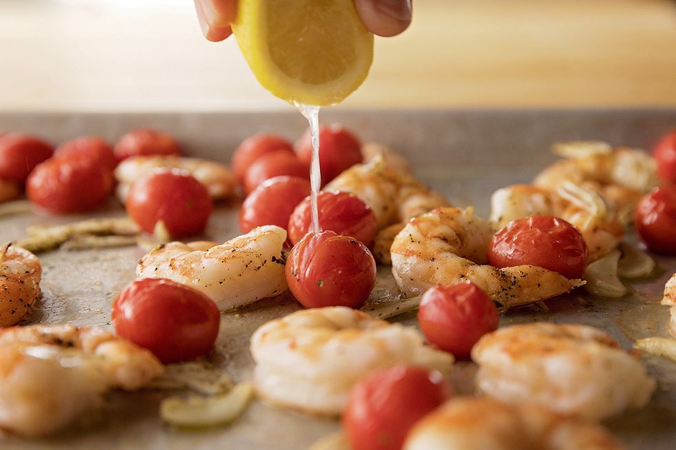 https://hips.hearstapps.com/hmg-prod/images/shrimp-tomato-sheet-pan-dinner-1592842195.jpg