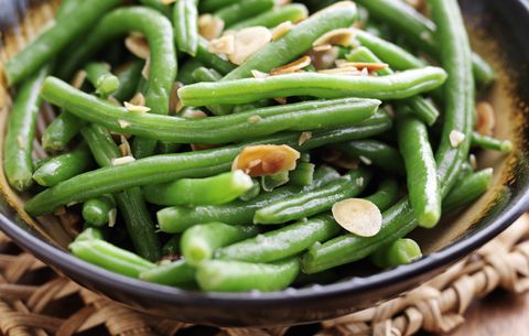 green beans and almonds
