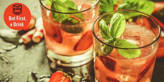 Drink, Food, Mint julep, Pimm's, Alcoholic beverage, Ingredient, Cocktail, Non-alcoholic beverage, Spritzer, Cuisine, 