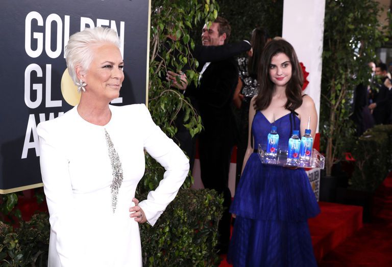 Jamie Lee Curtis Was Not a Fan of Fiji Water Girl at the 2019 Golden Globes  - Jamie Lee Curtis Upset at Fiji Water