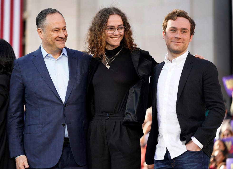 mandatory credit photo by tony avelarapshutterstock 10074838t
douglas emhoff, left, husband of us sen kamala harris, d california, and children ella and cole, stand on stage after harris launched her presidential campaign at a rally in her hometown of oakland, calif
election 2020 kamala harris, oakland, usa   27 jan 2019