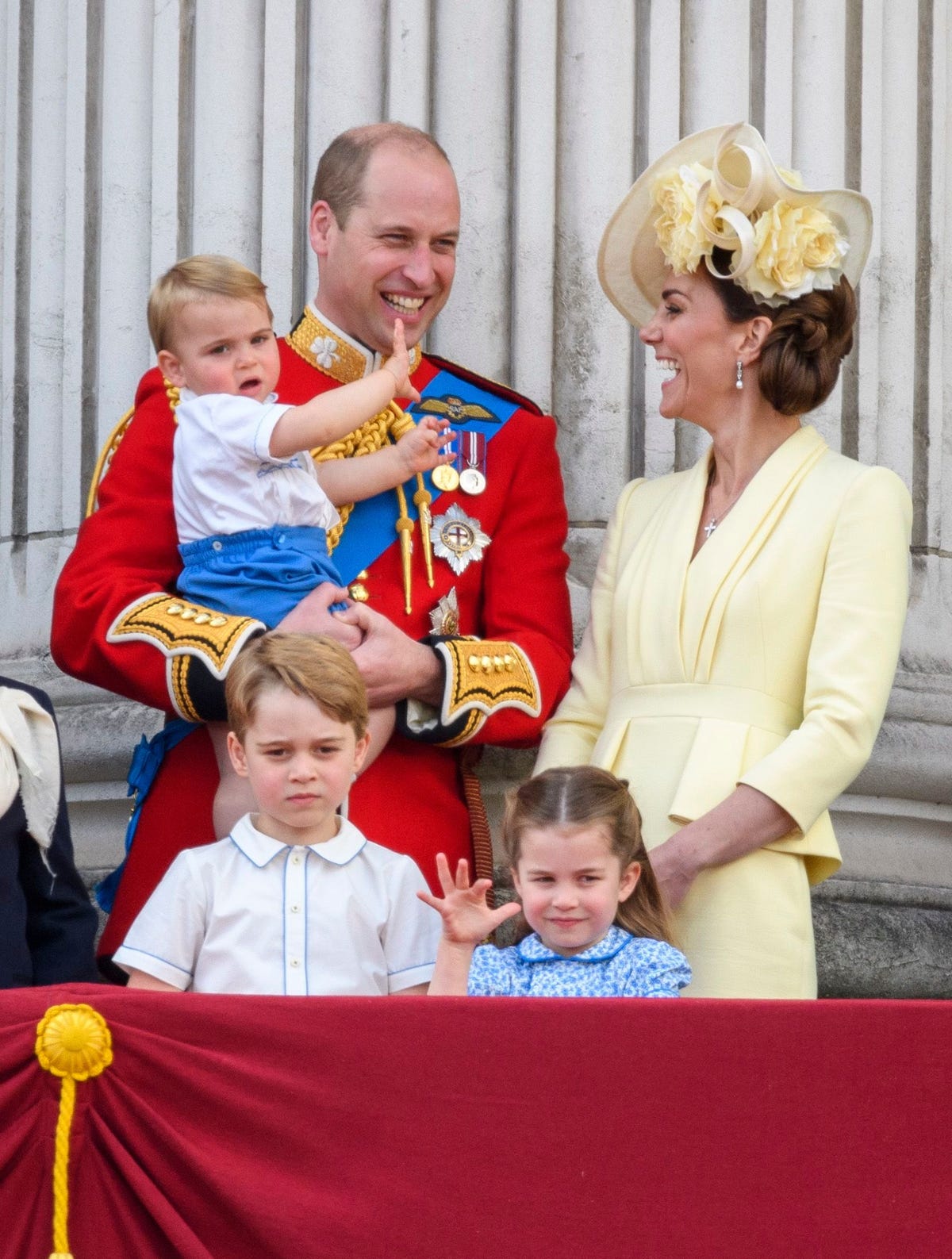 Behind the Scenes of the Photos of Prince George, Princess Charlotte ...